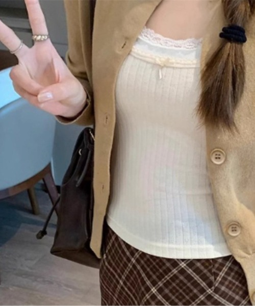 AMAJI(アマジ)の「リボン刺繍カーディガン(カーディガン/ボレロ・レディース・ブラック/グレー/ベージュ/レッド/ブルー・FREE)」の4枚目の写真