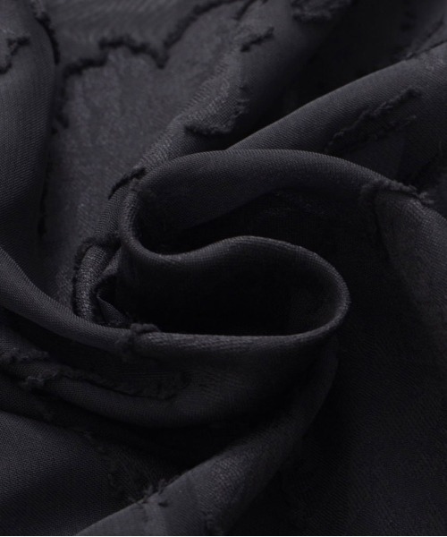 SILVER BULLET(シルバーバレット)の「『SILVER BULLET SELECT AP/シルバーバレットセレクト』フラワージャガードシアーシャツ 長袖(シャツ/ブラウス・メンズ・ブラック/アイボリー・L/M)」の5枚目の写真