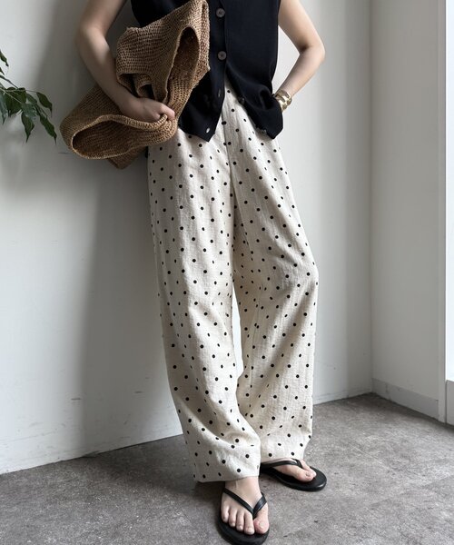 DouDou(ドゥドゥ)の「レーヨン麻ドットパンツ(その他パンツ・レディース・ライトベージュ/ベージュ・38/36)」の1枚目の写真