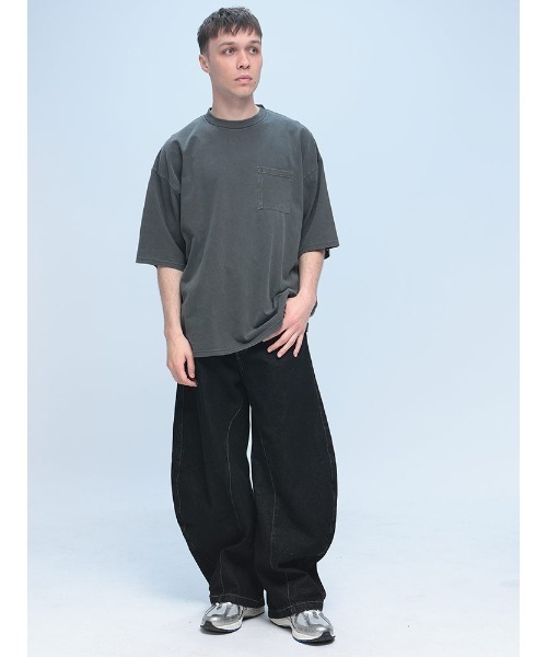 Goodwear(グッドウェア)の「Goodwear 製品染め ポケット クルーネック 半袖 Tシャツ SUPER BIG TEE(Tシャツ/カットソー・メンズ・ダークグレー/ブルー/グリーン/ピンク・LL/L/M)」の5枚目の写真