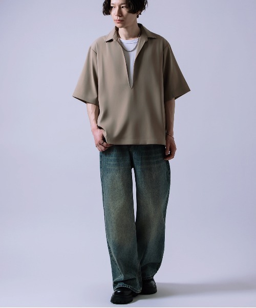 Crownor(クラウノアー)の「半袖 スキッパーシャツ(Tシャツ/カットソー・メンズ・チャコール/ベージュ・MEDIUM/LARGE)」の16枚目の写真