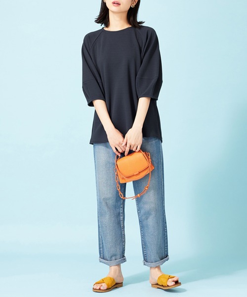 BELLUNA PLUS(ベルーナ)の「ポコポコ素材ランタンスリーブプルオーバー(Tシャツ/カットソー・レディース・グレイッシュベージュ/ラベンダー/イエロー/チャコール・X-LARGE/LARGE/MEDIUM)」の11枚目の写真