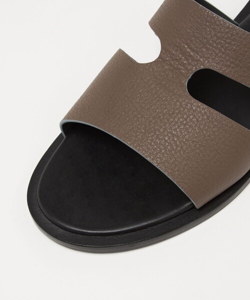 UNITED ARROWS(ユナイテッドアローズ)の「【別注】<L/UCCA> CIBO SANDAL/サンダル(サンダル・メンズ・グレー系・41/40/43/42)」の8枚目の写真