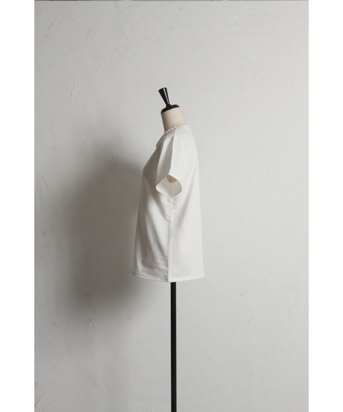 &. NOSTALGIA(アンドドットノスタルジア)の「パール付きTシャツ(Tシャツ/カットソー・レディース・オフホワイト/ブラック/ネイビー×ホワイト・M)」の7枚目の写真