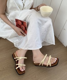 サテンダブルリボンスクエアトゥサンダル