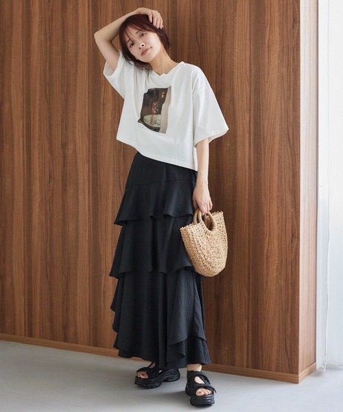 mysty woman（ミスティウーマン）の「フラワーモチーフTシャツ　572883（Tシャツ/カットソー・レディース・ホワイト系その他/グレー系その他/オフホワイト/グレー・FREE）」の7枚目の写真