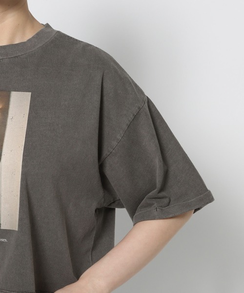 mysty woman（ミスティウーマン）の「フラワーモチーフTシャツ　572883（Tシャツ/カットソー・レディース・ホワイト系その他/グレー系その他/オフホワイト/グレー・FREE）」の15枚目の写真