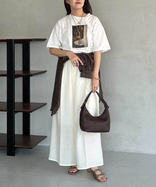 mysty woman（ミスティウーマン）の「フラワーモチーフTシャツ　572883（Tシャツ/カットソー・レディース・ホワイト系その他/グレー系その他/オフホワイト/グレー・FREE）」の22枚目の写真