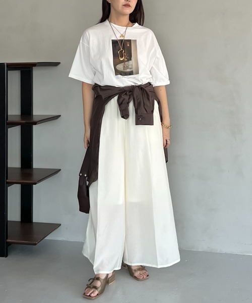 mysty woman（ミスティウーマン）の「フラワーモチーフTシャツ　572883（Tシャツ/カットソー・レディース・ホワイト系その他/グレー系その他/オフホワイト/グレー・FREE）」の21枚目の写真