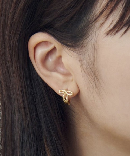 GOLDY(ゴールディ)の「【GOLDY】ミニ リボン ワンタッチ ピアス 1250809(ピアス(両耳用)・レディース・シルバー/ゴールド/ピンク・FREE)」の3枚目の写真
