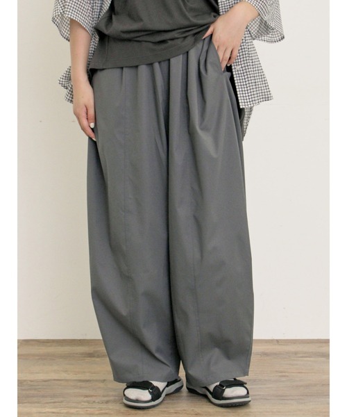 Samansa Mos2（サマンサ モスモス）の「スパンライクボーイフレンドワイドパンツ（スラックス・レディース・カーキブラウン/ダークグレー・マルチサイズ）」の2枚目の写真