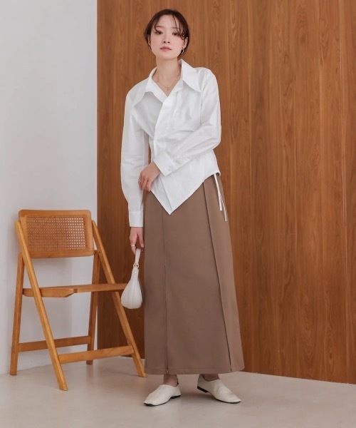 Bab(バブ)の「ストライプアシメデザインシャツ(シャツ/ブラウス・レディース・ブルー/オフホワイト・MEDIUM)」の5枚目の写真