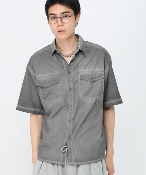 LAND MUSEUM(ランドミュージアム)の「LAND MUSEUM/加工デニム半袖シャツ(シャツ/ブラウス・メンズ・ダークグレー/ベージュ・MEDIUM/LARGE)」の12枚目の写真