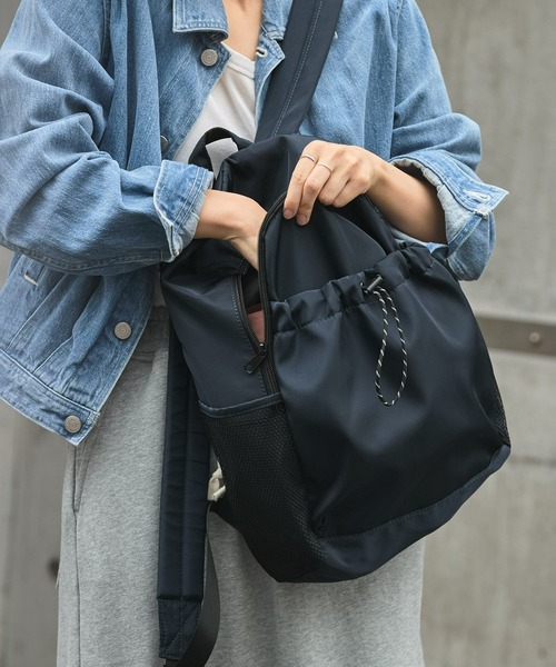 THE CRAFT CREW PRODUCTS(ザクラフトクループロダクツ)の「<撥水加工>ファンクション ドローコードポケットバックパック【THE CRAFT CREW PRODUCTS】(バックパック/リュック・レディース・ネイビー/チャコール/ブラック/ブラウン・FREE)」の4枚目の写真