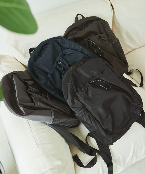 THE CRAFT CREW PRODUCTS(ザクラフトクループロダクツ)の「<撥水加工>ファンクション ドローコードポケットバックパック【THE CRAFT CREW PRODUCTS】(バックパック/リュック・レディース・ネイビー/チャコール/ブラック/ブラウン・FREE)」の17枚目の写真