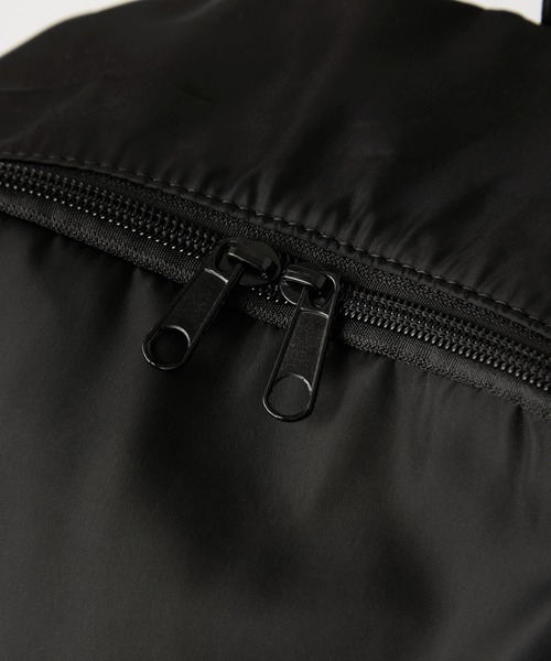 THE CRAFT CREW PRODUCTS(ザクラフトクループロダクツ)の「<撥水加工>ファンクション ドローコードポケットバックパック【THE CRAFT CREW PRODUCTS】(バックパック/リュック・レディース・ネイビー/チャコール/ブラック/ブラウン・FREE)」の12枚目の写真