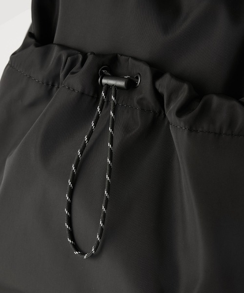 THE CRAFT CREW PRODUCTS(ザクラフトクループロダクツ)の「<撥水加工>ファンクション ドローコードポケットバックパック【THE CRAFT CREW PRODUCTS】(バックパック/リュック・レディース・ネイビー/チャコール/ブラック/ブラウン・FREE)」の13枚目の写真