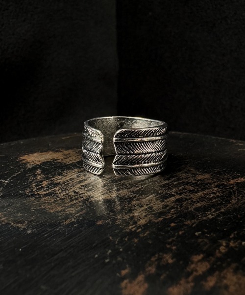 CALIFORNIA OUTFITTERS（カリフォルニア アウトフィッターズ）の「7D38 フェザーモチーフ×ターコイズリング サイズ調整可（リング・メンズ・シルバー系1/シルバー系3/シルバー系2・FREE）」の11枚目の写真