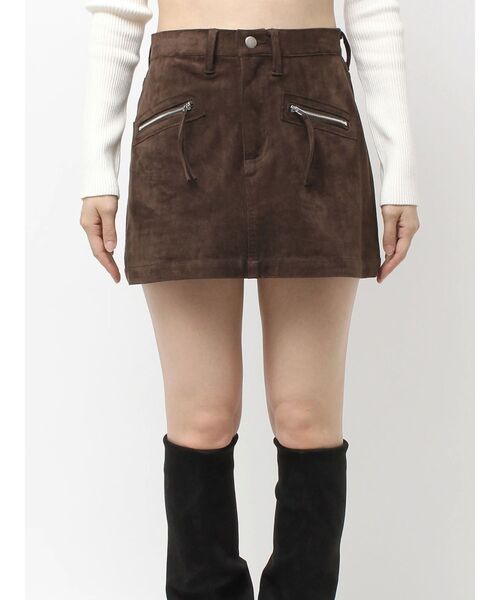EMODA(エモダ)の「フェイクスエードミニスカート(スカート・レディース・ブラウン/ブラック・SMALL/MEDIUM)」の1枚目の写真
