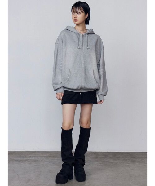 EMODA(エモダ)の「フェイクスエードミニスカート(スカート・レディース・ブラウン/ブラック・SMALL/MEDIUM)」の5枚目の写真