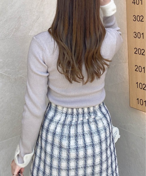 INGNI（イング）の「配色襟フェザーニット（ニット/セーター・レディース・ホワイト×ブラック/ブラック×ホワイト/グレー系8・M）」の18枚目の写真