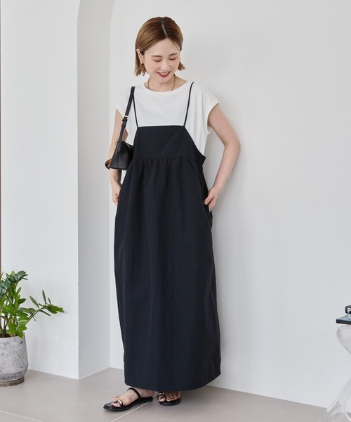 AMERICAN HOLIC（アメリカンホリック）の「【2点SET】Tシャツ+キャミワンピース（ワンピース・レディース・ブラック/ネイビー・L/M）」の2枚目の写真