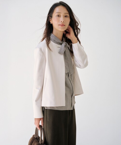 J.PRESS(ジェイプレス)の「【WEB限定カラーあり】ツムギートflannel ノーカラー ジャケット(ノーカラージャケット・レディース・アイボリー系/ベージュ系/ネイビー系/グレー系・T13/T17/T15)」の6枚目の写真