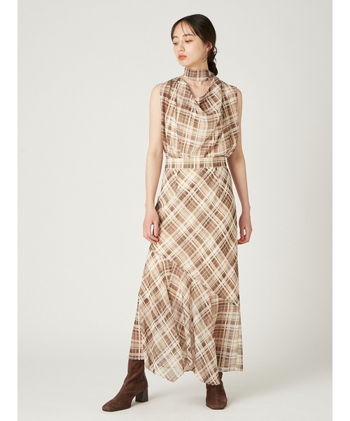 FRAY I.D（フレイアイディー）の「ドレープネックノースリーブブラウス（シャツ/ブラウス・レディース・ベージュ/ネイビー/ブラック・F）」の15枚目の写真