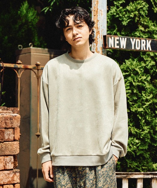 niko and...（ニコアンド）の「フェイクスウェードステッチプルオーバー（スウェット・メンズ・チャコール/オレンジ/スモーク/グリーン・MEDIUM/LARGE）」の7枚目の写真