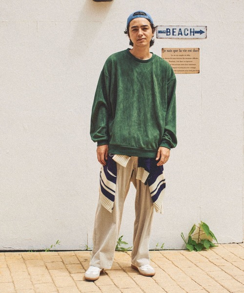 niko and...（ニコアンド）の「フェイクスウェードステッチプルオーバー（スウェット・メンズ・チャコール/オレンジ/スモーク/グリーン・MEDIUM/LARGE）」の18枚目の写真