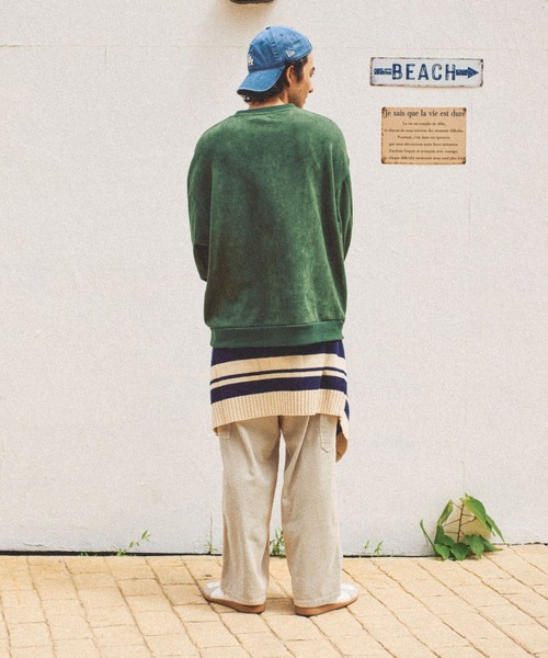 niko and...（ニコアンド）の「フェイクスウェードステッチプルオーバー（スウェット・メンズ・チャコール/オレンジ/スモーク/グリーン・MEDIUM/LARGE）」の20枚目の写真