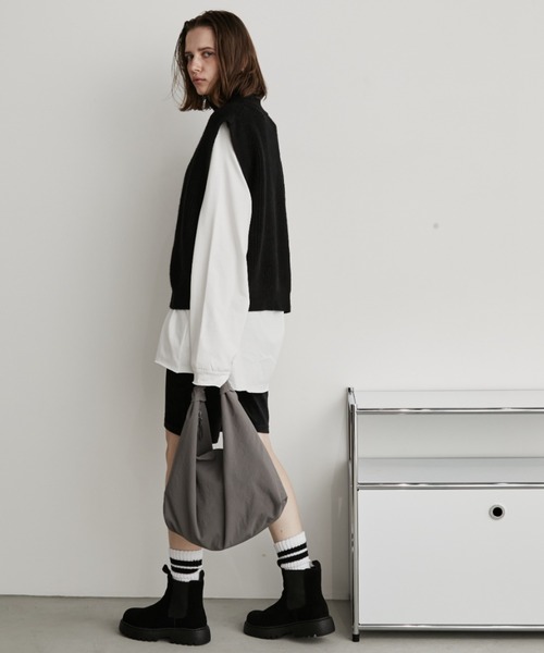 Auntie Rosa Holiday（アンティローザホリデー）の「ジップアップニットベスト（ベスト・レディース・ブラック/アイボリー/グレー・FREE）」の10枚目の写真