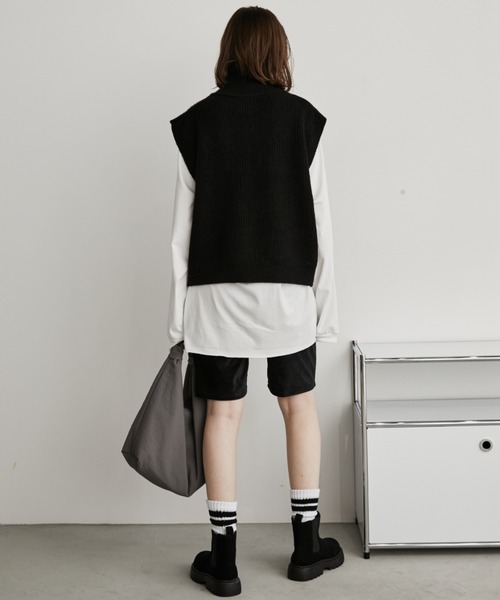 Auntie Rosa Holiday（アンティローザホリデー）の「ジップアップニットベスト（ベスト・レディース・ブラック/アイボリー/グレー・FREE）」の11枚目の写真