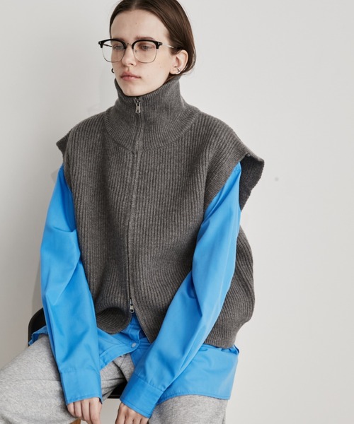 Auntie Rosa Holiday（アンティローザホリデー）の「ジップアップニットベスト（ベスト・レディース・ブラック/アイボリー/グレー・FREE）」の16枚目の写真