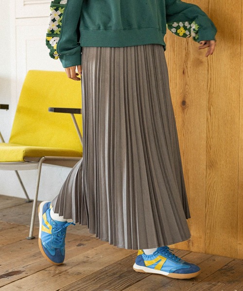 niko and...(ニコアンド)の「スウェードプリーツスカート(スカート・レディース・モカ/ベージュ/スモーク/チャコール・MEDIUM/LARGE)」の16枚目の写真