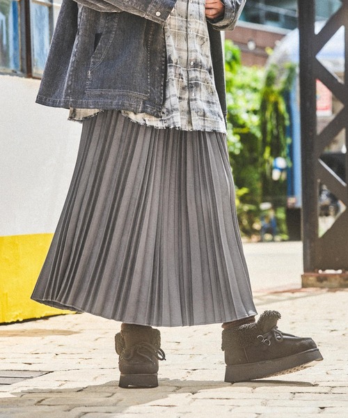 niko and...(ニコアンド)の「スウェードプリーツスカート(スカート・レディース・モカ/ベージュ/スモーク/チャコール・MEDIUM/LARGE)」の21枚目の写真