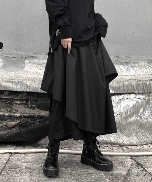 cammie(キャミー)の「ランダムフリルデザインスカート(スカート・レディース・ブラック・M/L)」の3枚目の写真