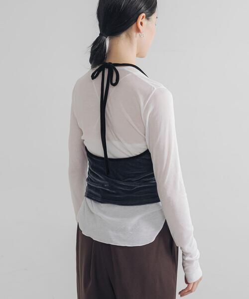 URBAN RESEARCH(アーバンリサーチ)の「ホルターネックベロアビスチェ(その他トップス・レディース・ブルー/ブラック・FREE)」の8枚目の写真