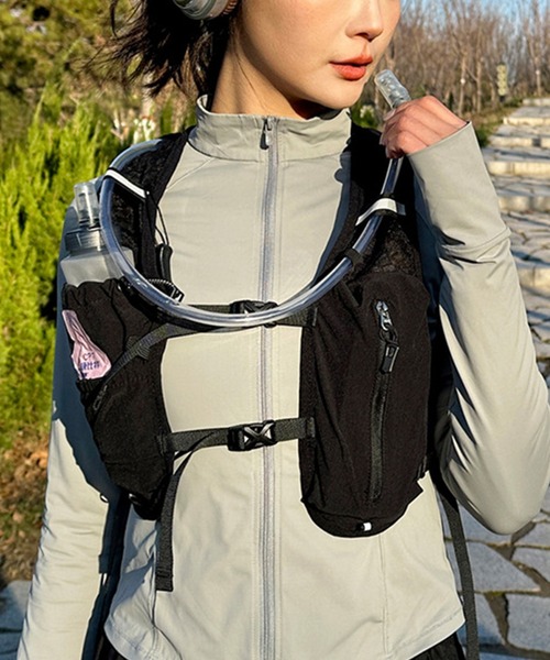 CALIFORNIA OUTFITTERS（カリフォルニア アウトフィッターズ）の「9C14 ハイドレーション ランニングベスト（スポーツグッズ・メンズ・ブラック・ONESIZE）」の7枚目の写真
