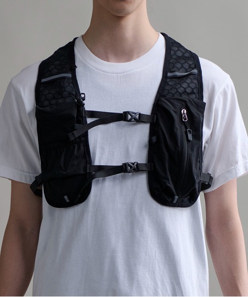 CALIFORNIA OUTFITTERS（カリフォルニア アウトフィッターズ）の「9C14 ハイドレーション ランニングベスト（スポーツグッズ・メンズ・ブラック・ONESIZE）」の17枚目の写真