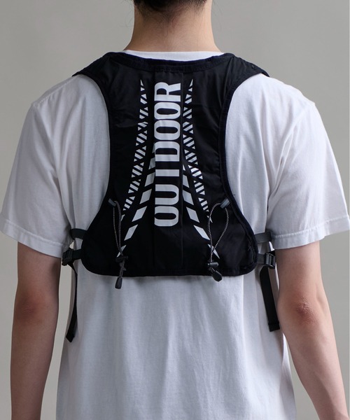 CALIFORNIA OUTFITTERS（カリフォルニア アウトフィッターズ）の「9C14 ハイドレーション ランニングベスト（スポーツグッズ・メンズ・ブラック・ONESIZE）」の20枚目の写真