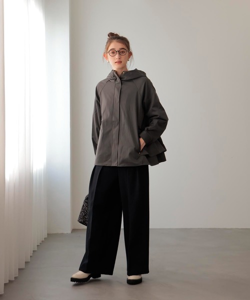 Jines（ジネス）の「【撥水加工】ナチュラルストレッチ バックギャザーマウンテンパーカー（マウンテンパーカー・レディース・チャコールグレー/キャメル/ネイビー・38）」の17枚目の写真