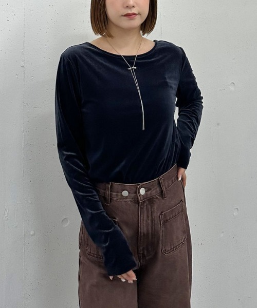 archives(アルシーヴ)の「【ラフに艶っぽ】シアーベロアTOPS(Tシャツ/カットソー・レディース・アイボリー/ブルーグレー/チャコールグレー/ブラウン・MEDIUM)」の12枚目の写真