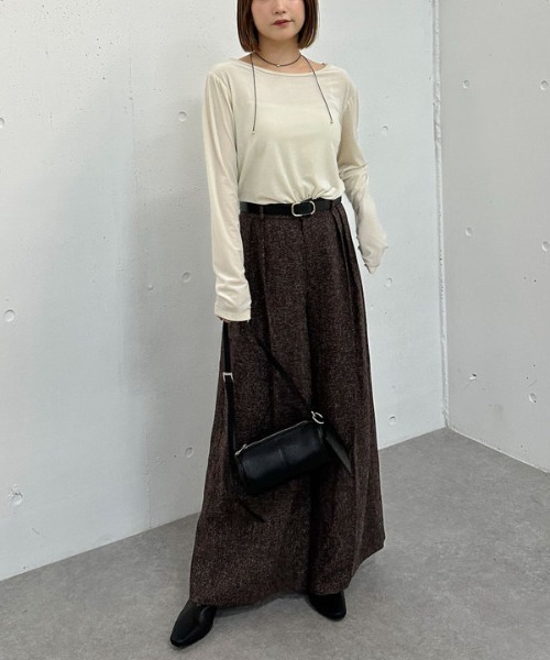 archives(アルシーヴ)の「【ラフに艶っぽ】シアーベロアTOPS(Tシャツ/カットソー・レディース・アイボリー/ブルーグレー/チャコールグレー/ブラウン・MEDIUM)」の21枚目の写真