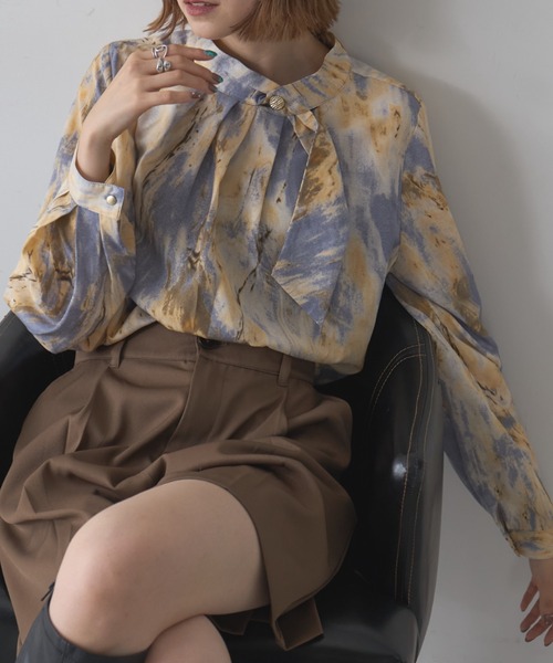 deux amour(ドゥーザムール)の「柄ブラウス(シャツ/ブラウス・レディース・イエロー/ブルー・M)」の9枚目の写真