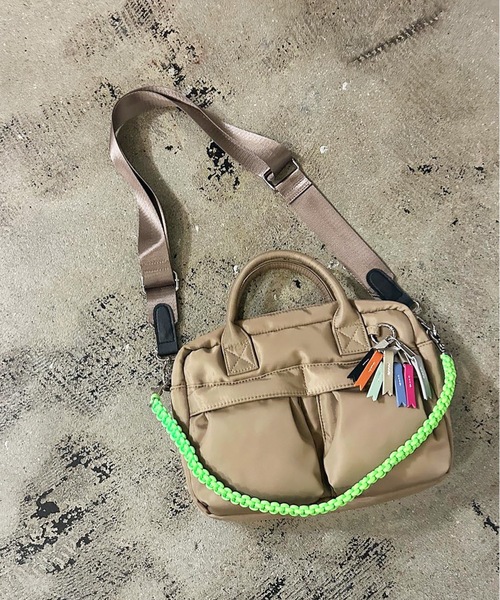 COMMON WARE(コモンウェアー)の「EM:cheek チーク W pocket 3way boston ダブルポケット3WAYボストン(ボストンバッグ・レディース・グレー/ブラック/ベージュ/カーキ・FREE)」の3枚目の写真