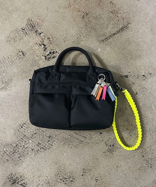 COMMON WARE(コモンウェアー)の「EM:cheek チーク W pocket 3way boston ダブルポケット3WAYボストン(ボストンバッグ・レディース・グレー/ブラック/ベージュ/カーキ・FREE)」の6枚目の写真