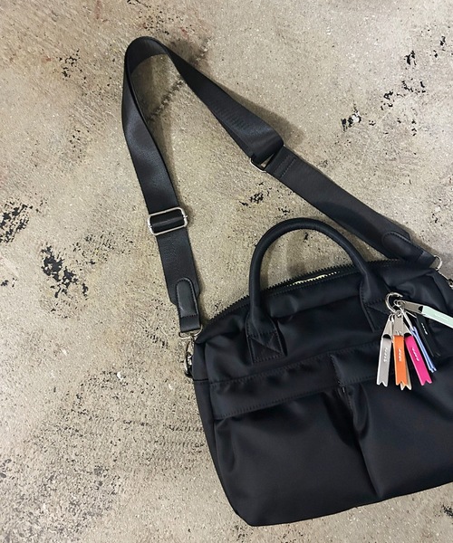 COMMON WARE(コモンウェアー)の「EM:cheek チーク W pocket 3way boston ダブルポケット3WAYボストン(ボストンバッグ・レディース・グレー/ブラック/ベージュ/カーキ・FREE)」の7枚目の写真