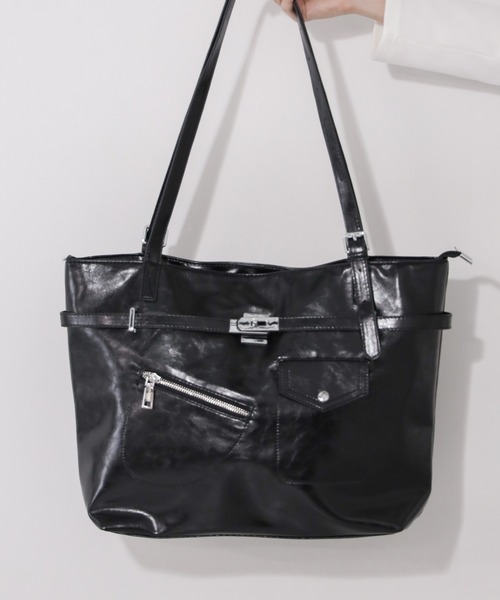 me+em select(ミームセレクト)の「【 2color / A4収納可 】デザインベルトフェイクレザースクエアトートバッグ / design belt fake leather square tote bag(トートバッグ・レディース・ブラック/アイボリー・FREE)」の1枚目の写真