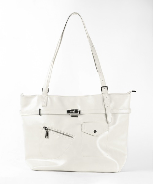 me+em select(ミームセレクト)の「【 2color / A4収納可 】デザインベルトフェイクレザースクエアトートバッグ / design belt fake leather square tote bag(トートバッグ・レディース・ブラック/アイボリー・FREE)」の3枚目の写真